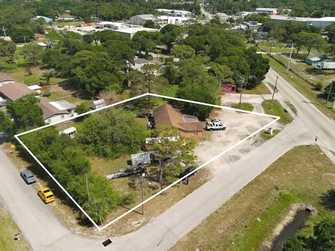 902 Angle Road Fort Pierce FL 34947