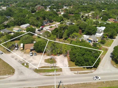 902 Angle Road Fort Pierce FL 34947