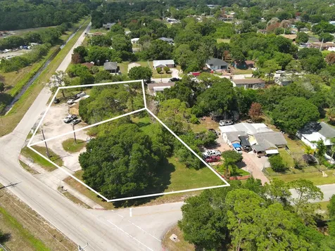 902 Angle Road Fort Pierce FL 34947