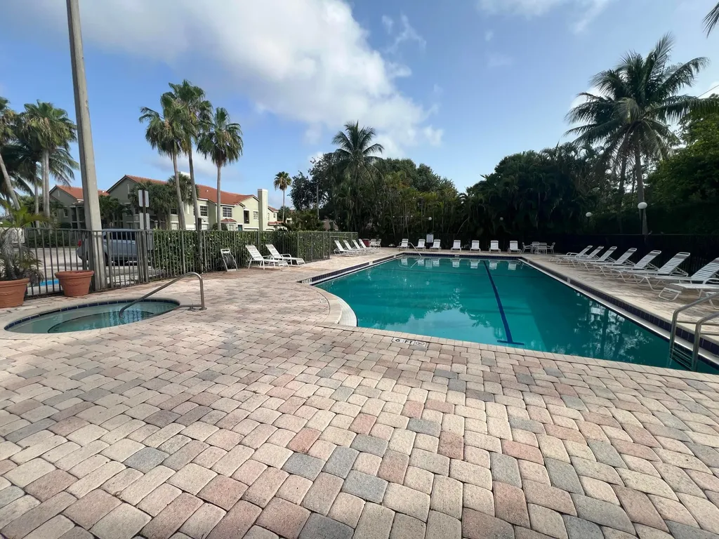 607 Belmont Place Boynton Beach FL 33436