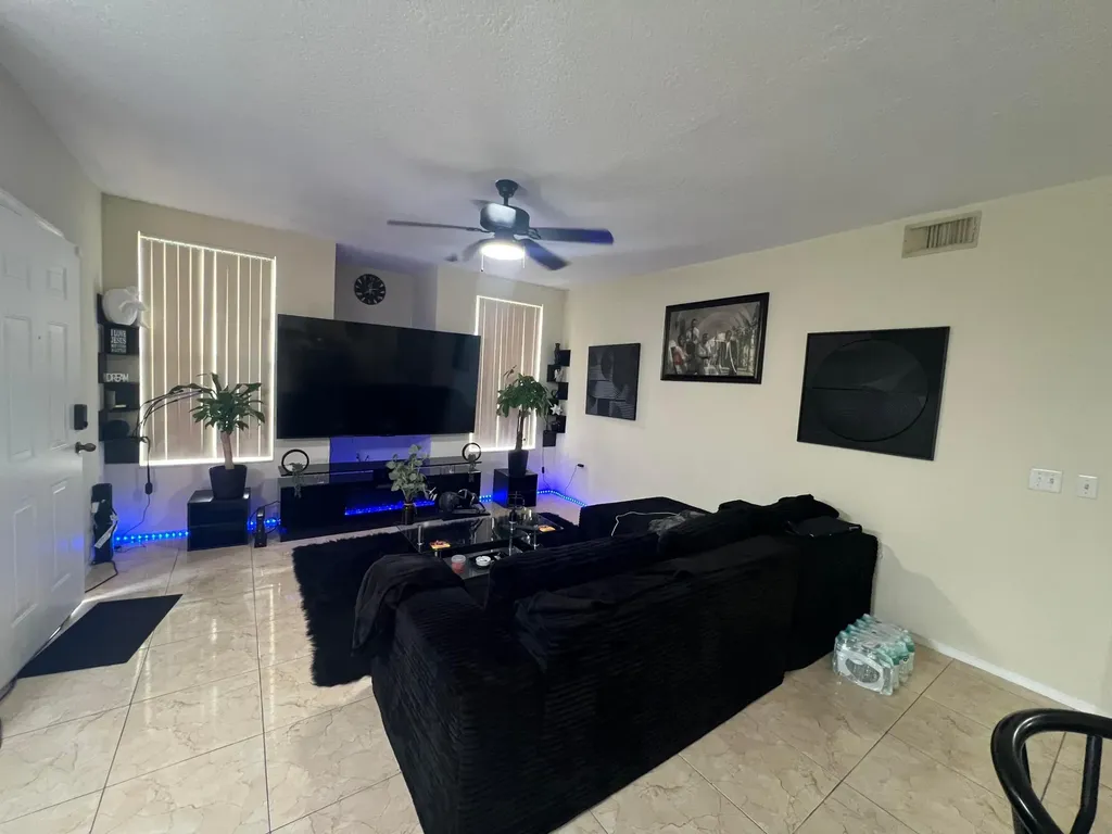 607 Belmont Place Boynton Beach FL 33436