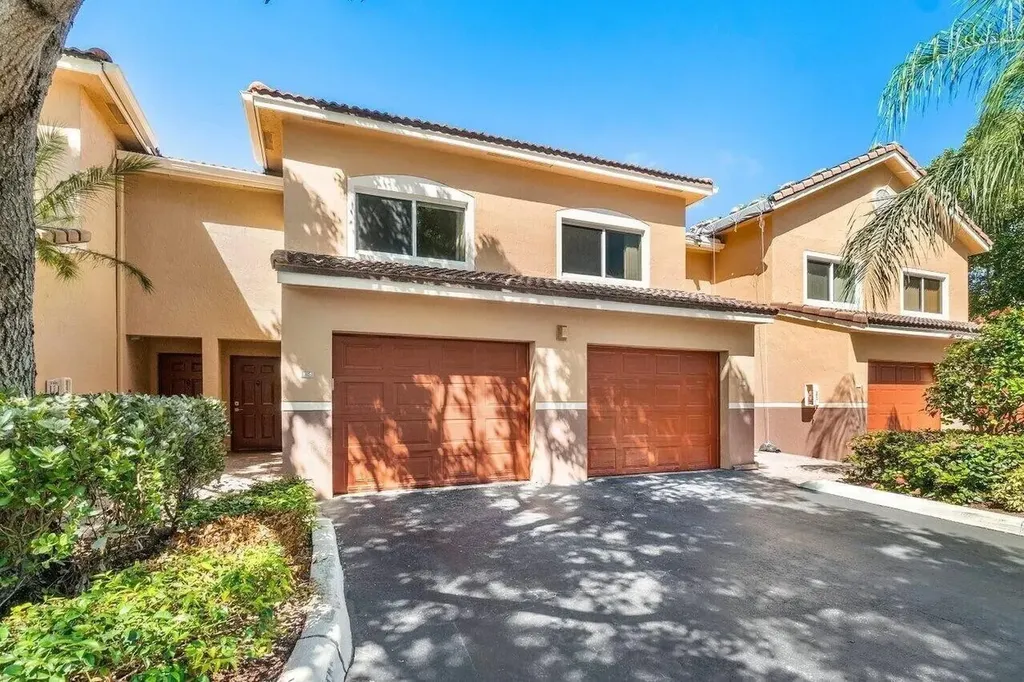 1100 Scotia Drive Hypoluxo FL 33462