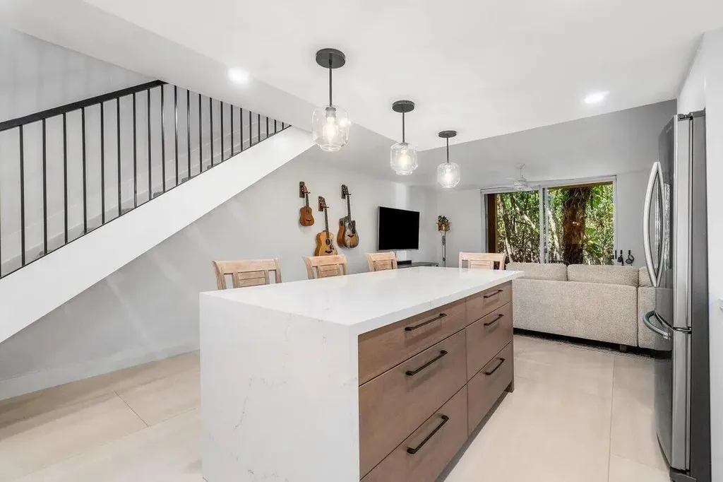 1100 Scotia Drive Hypoluxo FL 33462