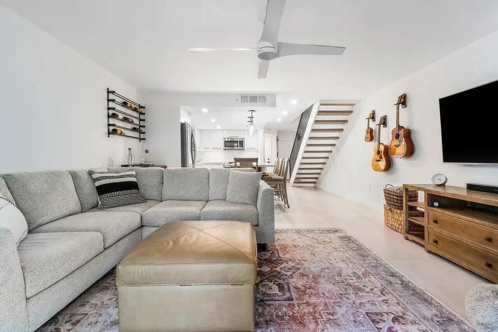 1100 Scotia Drive Hypoluxo FL 33462