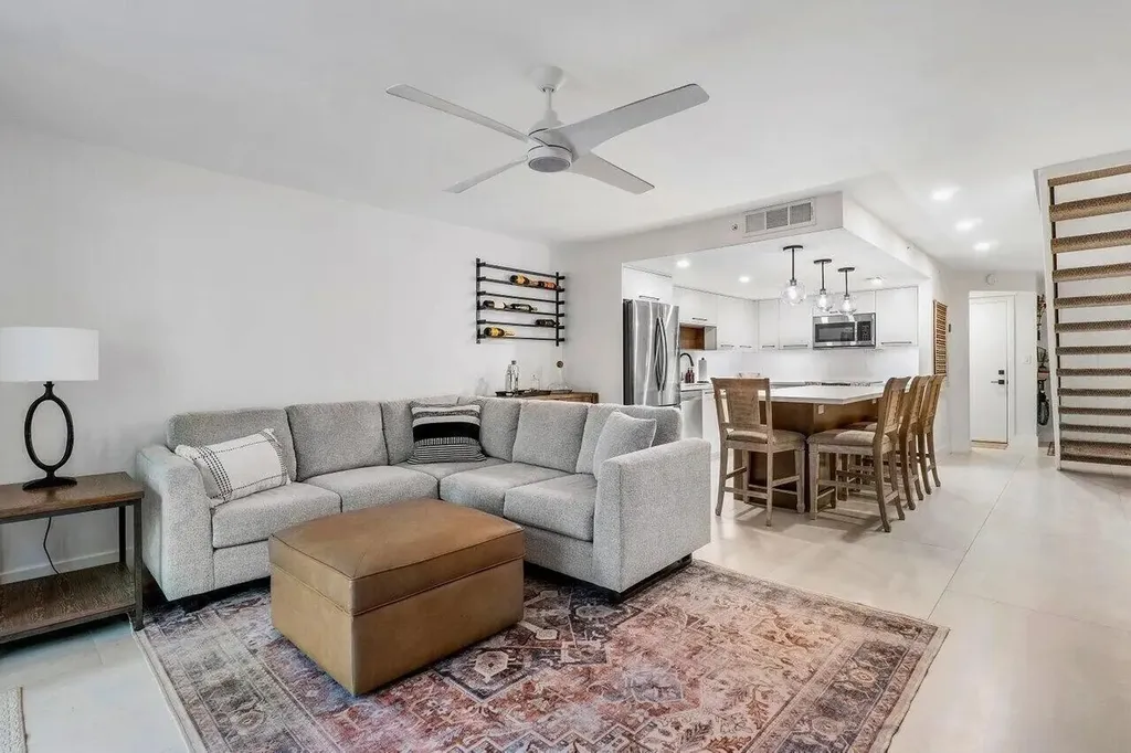 1100 Scotia Drive Hypoluxo FL 33462