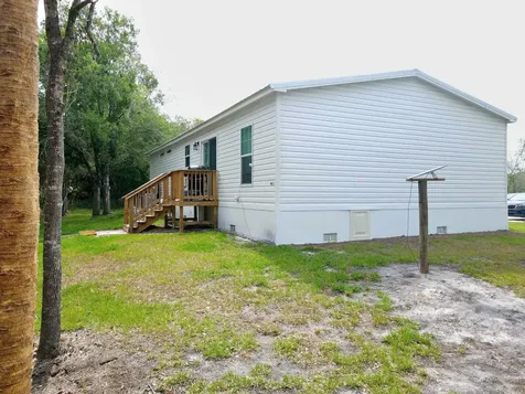 19411 NW 258th Street Okeechobee FL 34972