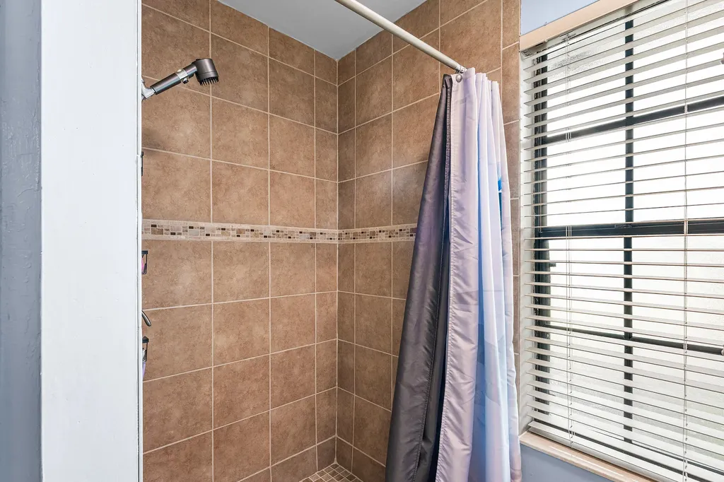 206 Parkwood Drive S Royal Palm Beach FL 33411