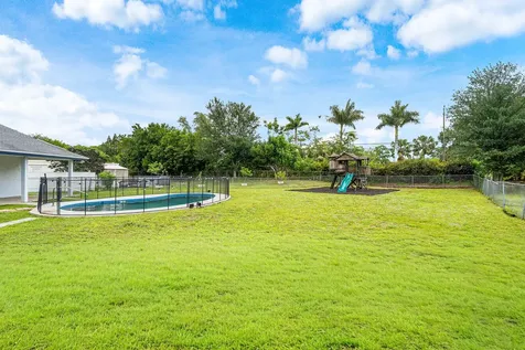 206 Parkwood Drive S Royal Palm Beach FL 33411