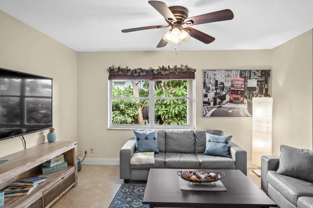 803 NE 2nd Avenue Delray Beach FL 33444