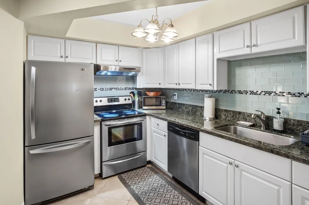 803 NE 2nd Avenue Delray Beach FL 33444