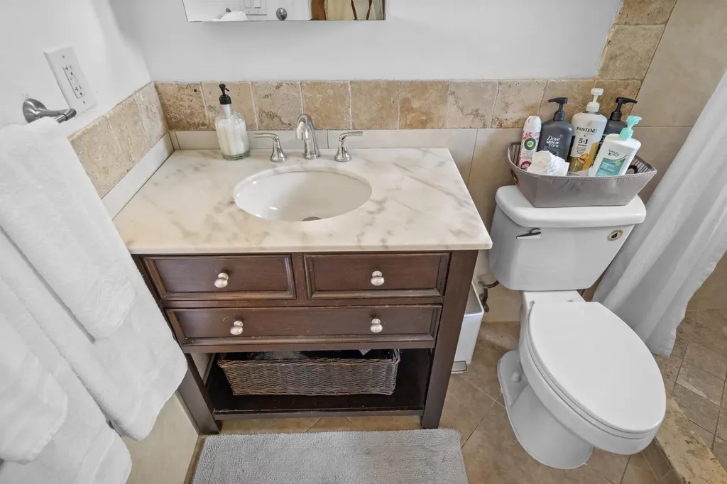 803 NE 2nd Avenue Delray Beach FL 33444
