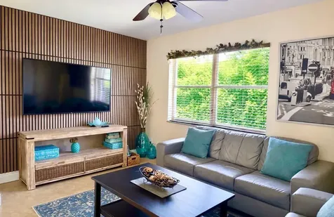 803 NE 2nd Avenue Delray Beach FL 33444