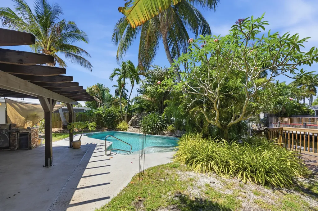 2549 Flamingo Lane Fort Lauderdale FL 33312