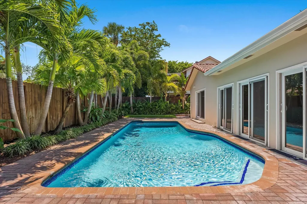884 NW 6th Drive Boca Raton FL 33486