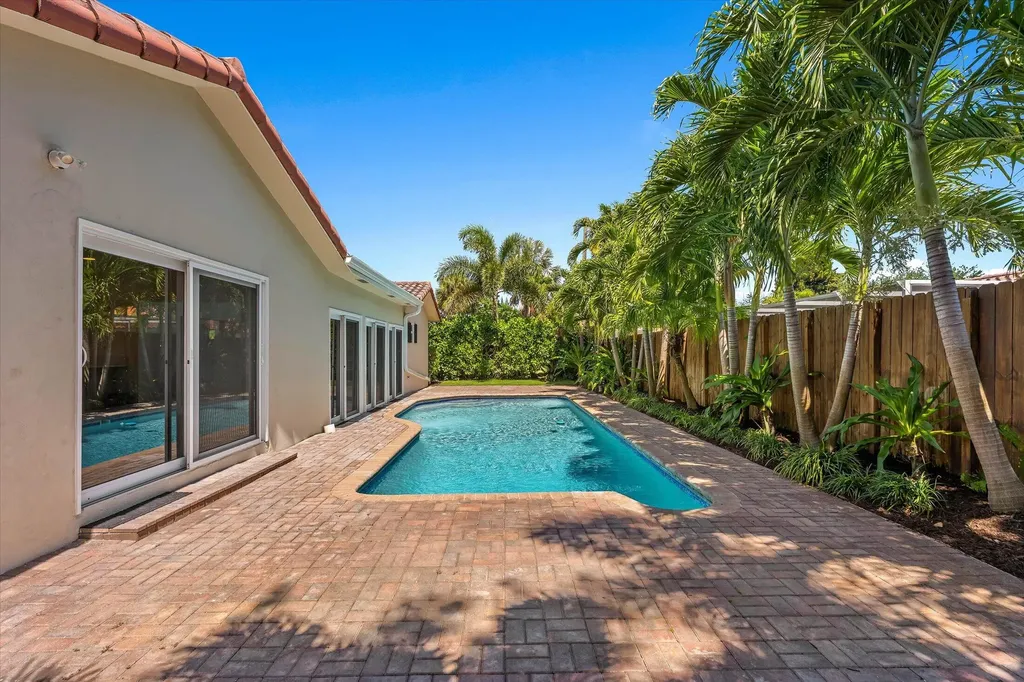 884 NW 6th Drive Boca Raton FL 33486