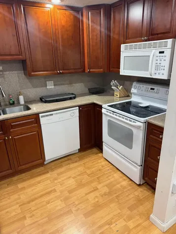 3720 Inverrary Drive Lauderhill FL 33319