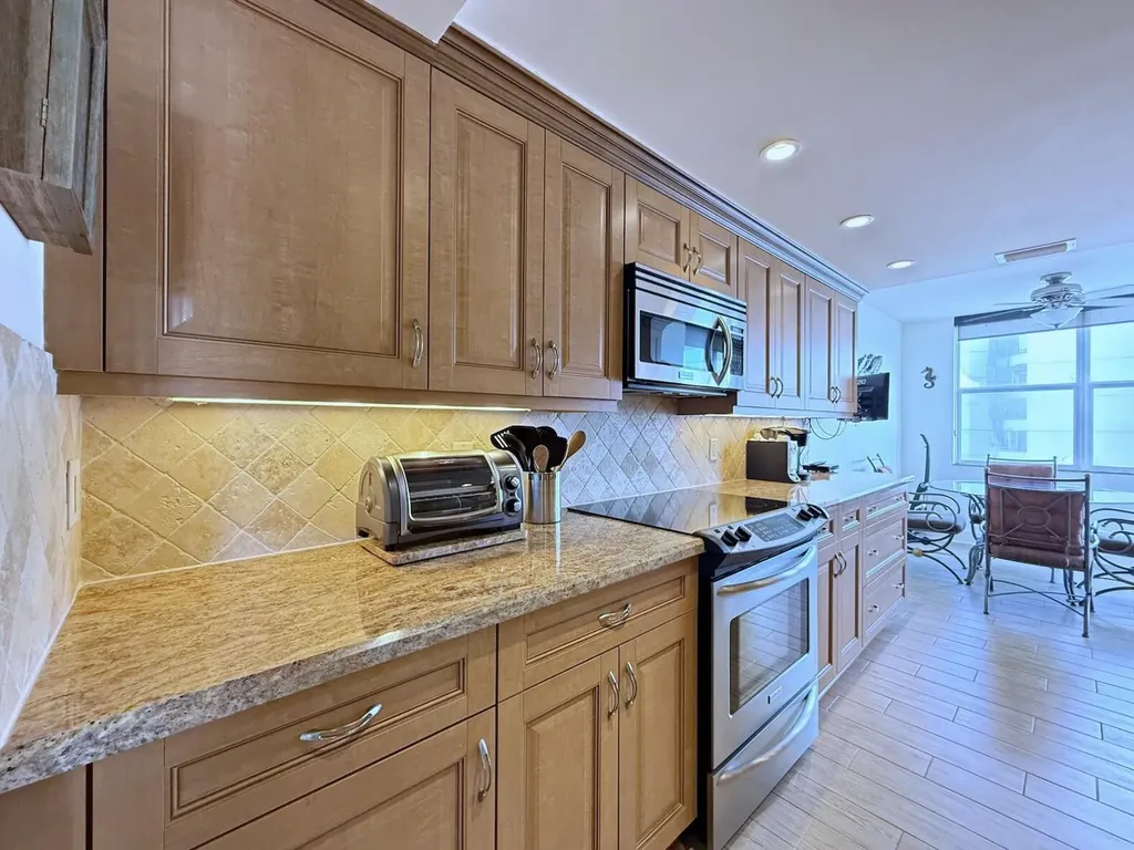 3546 S Ocean Boulevard South Palm Beach FL 33480