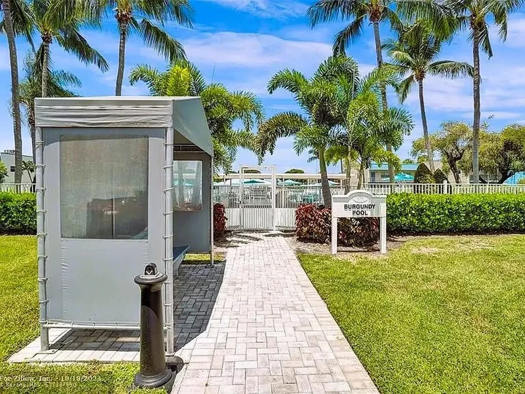 216 Tuscany Delray Beach FL 33446