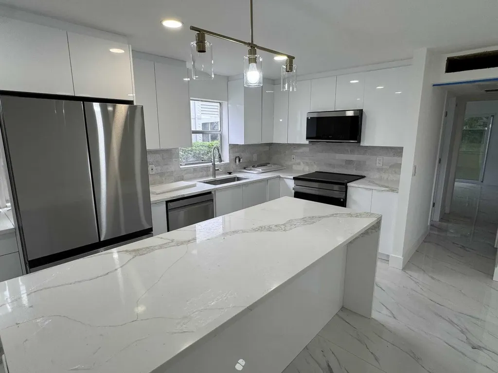 216 Tuscany Delray Beach FL 33446