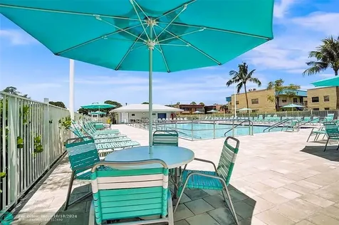 216 Tuscany Delray Beach FL 33446