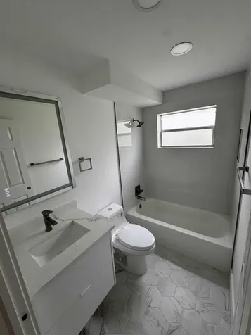 216 Tuscany Delray Beach FL 33446