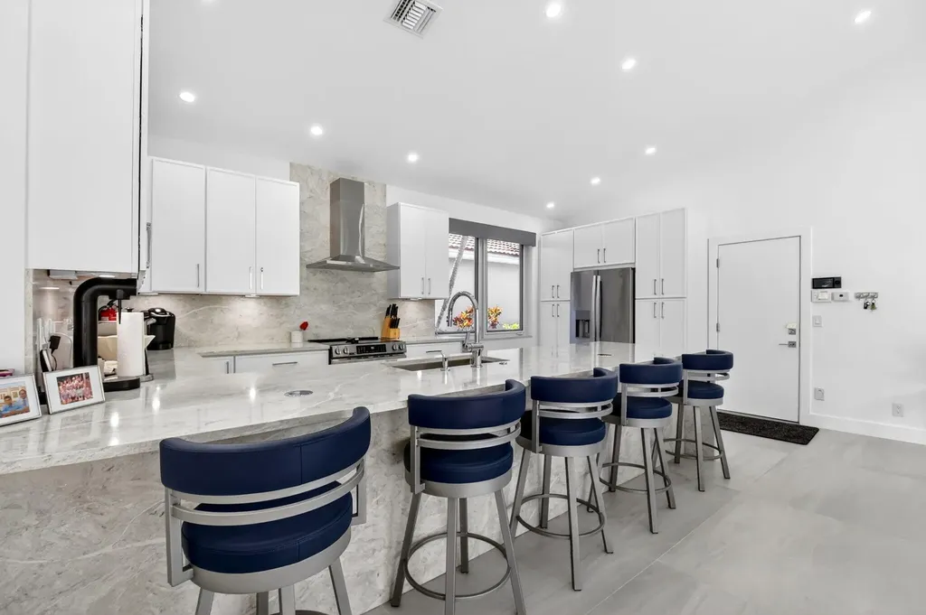 5063 Ventura Drive Delray Beach FL 33484