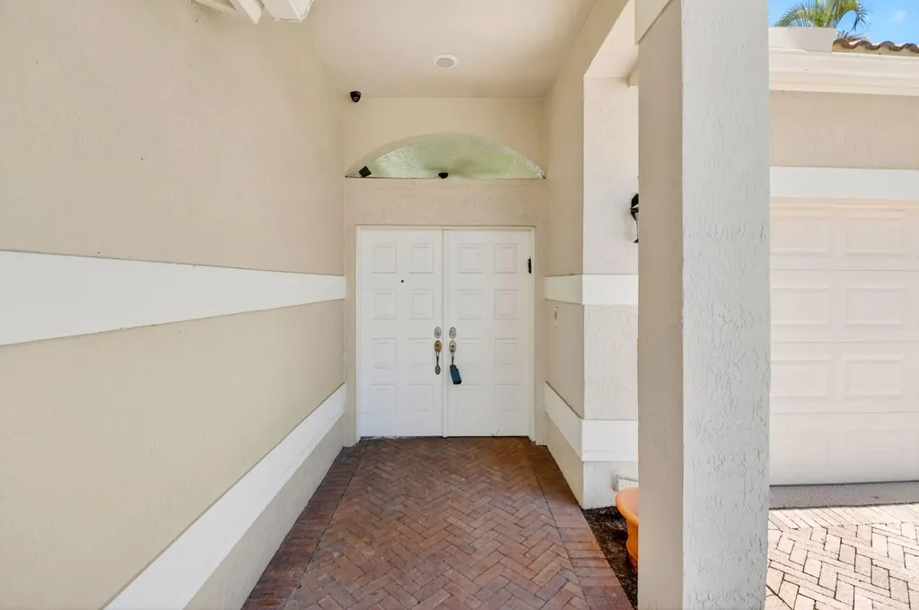 5063 Ventura Drive Delray Beach FL 33484