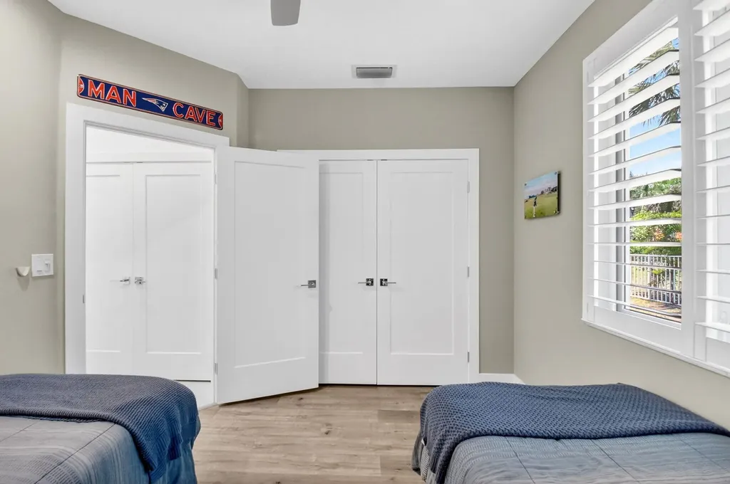 5063 Ventura Drive Delray Beach FL 33484