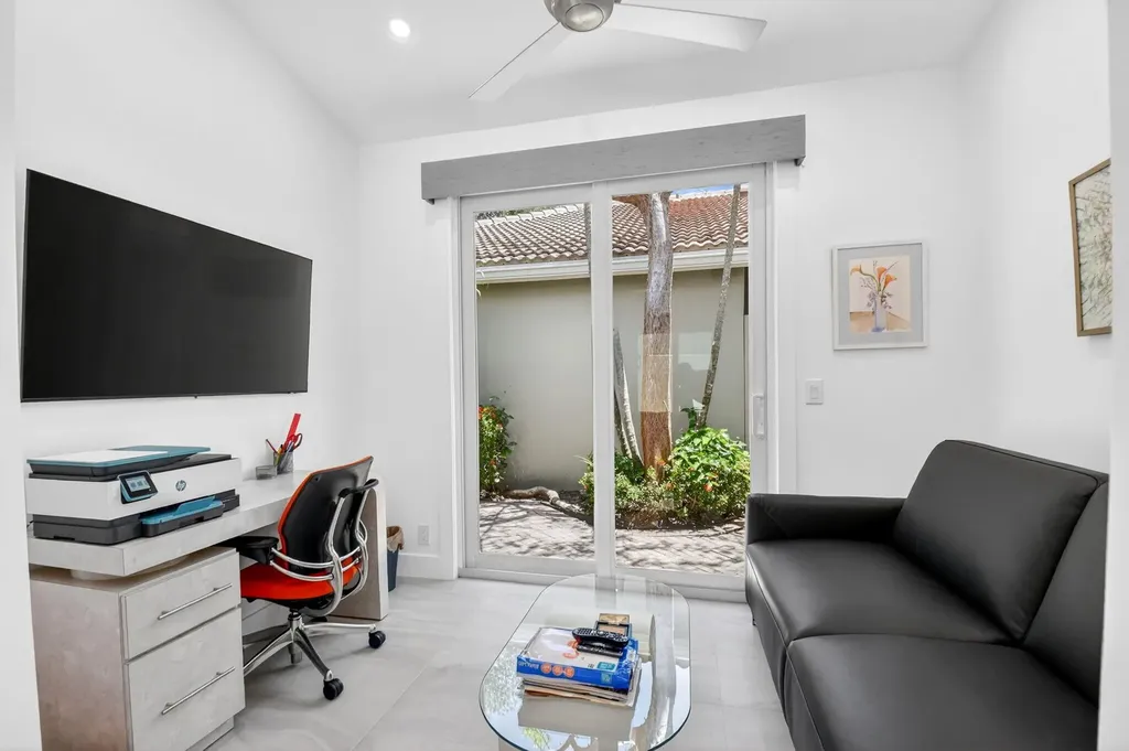 5063 Ventura Drive Delray Beach FL 33484