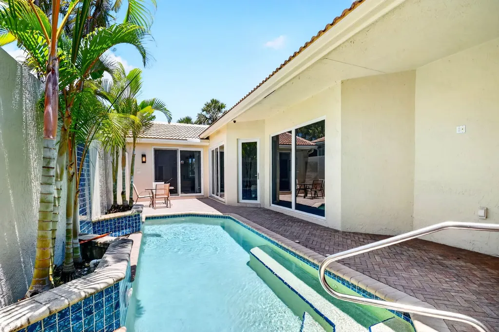 5063 Ventura Drive Delray Beach FL 33484