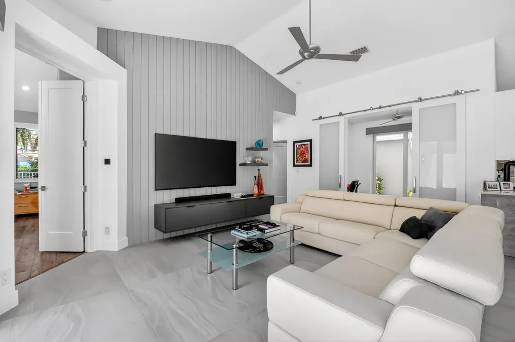 5063 Ventura Drive Delray Beach FL 33484