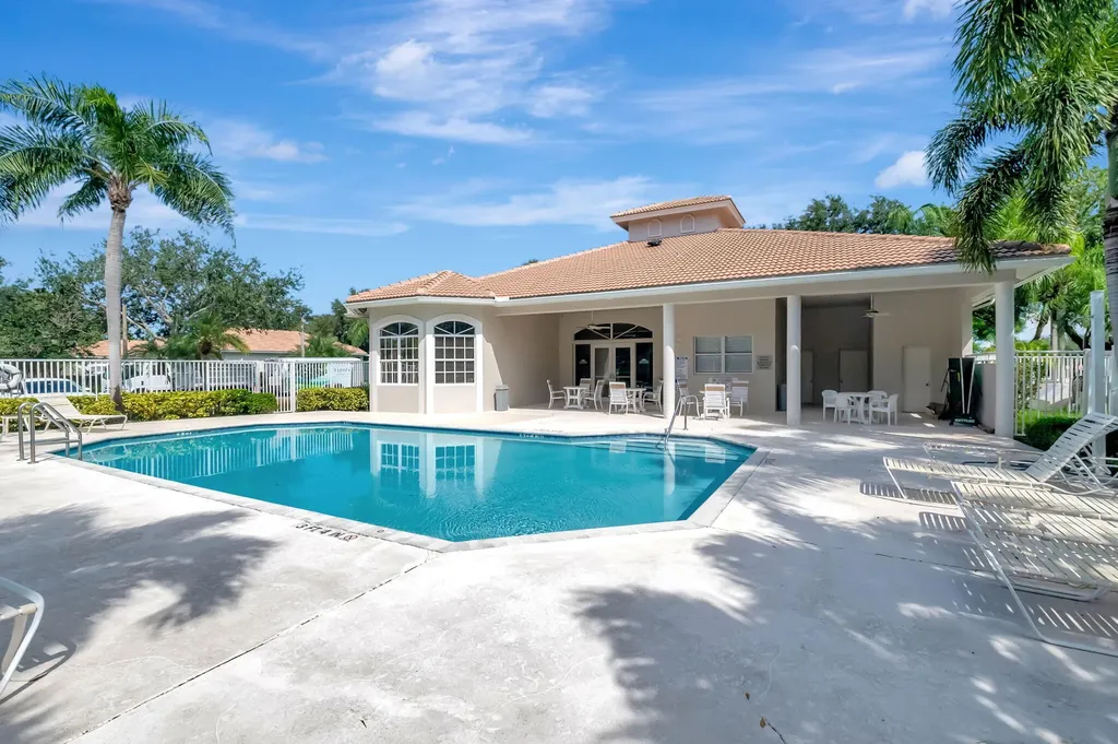 5063 Ventura Drive Delray Beach FL 33484