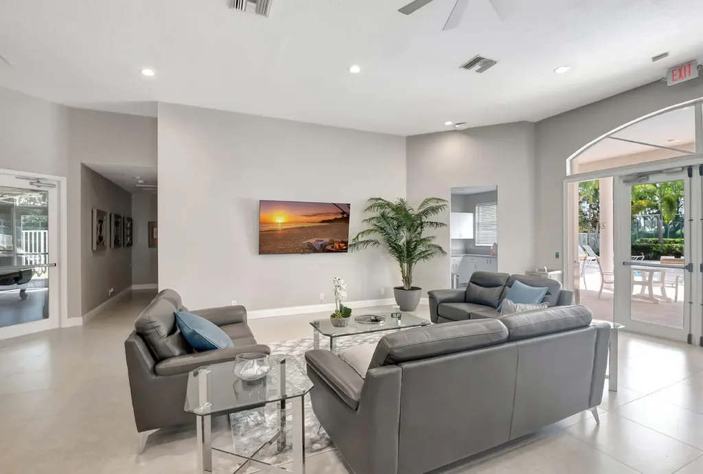 5063 Ventura Drive Delray Beach FL 33484