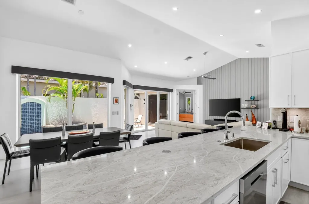 5063 Ventura Drive Delray Beach FL 33484
