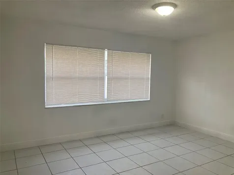 6230 SW 4th Place Margate FL 33068