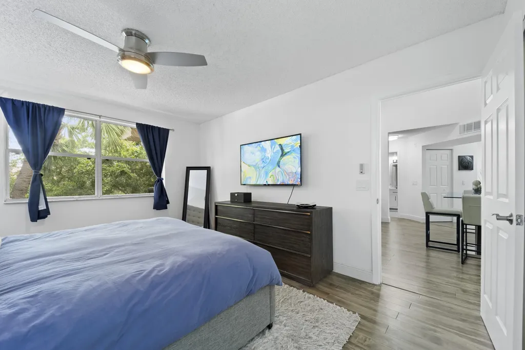8851 Wiles Road Coral Springs FL 33067