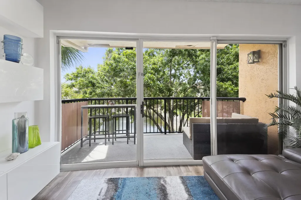8851 Wiles Road Coral Springs FL 33067