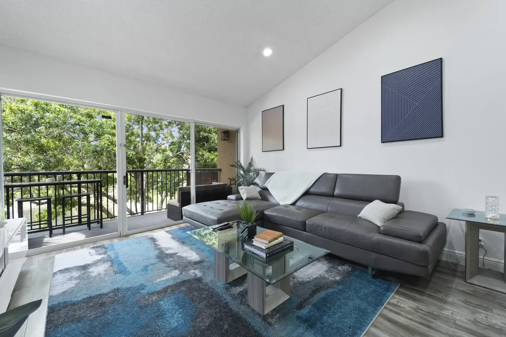 8851 Wiles Road Coral Springs FL 33067