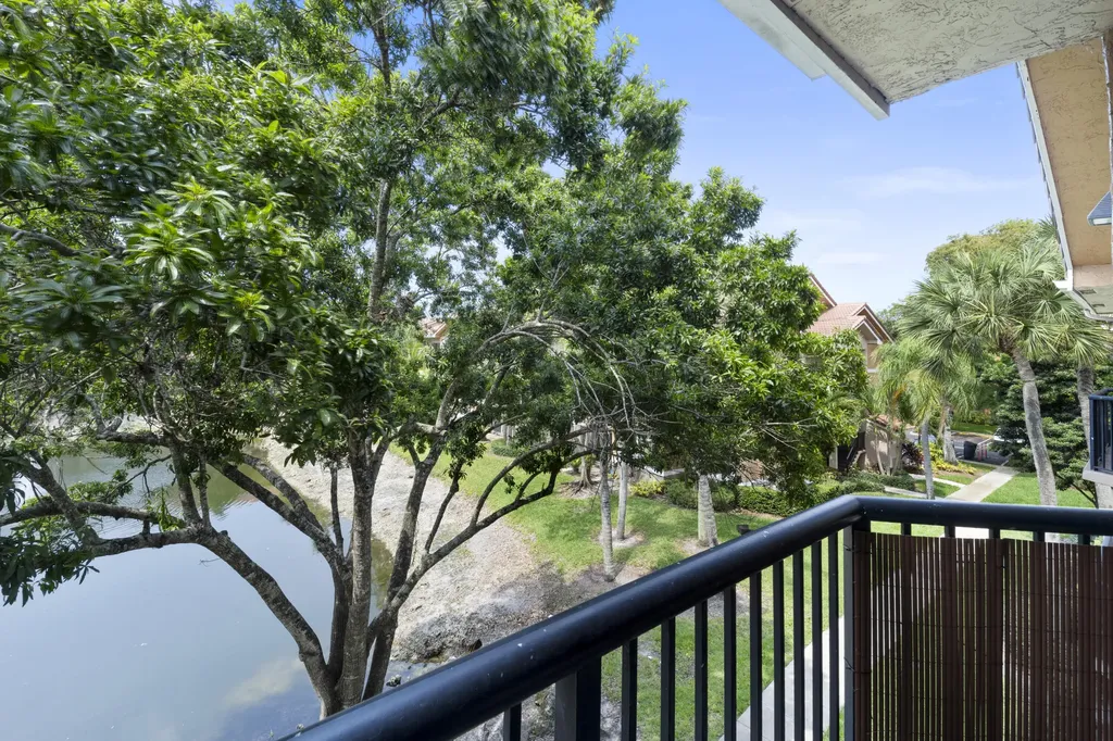 8851 Wiles Road Coral Springs FL 33067