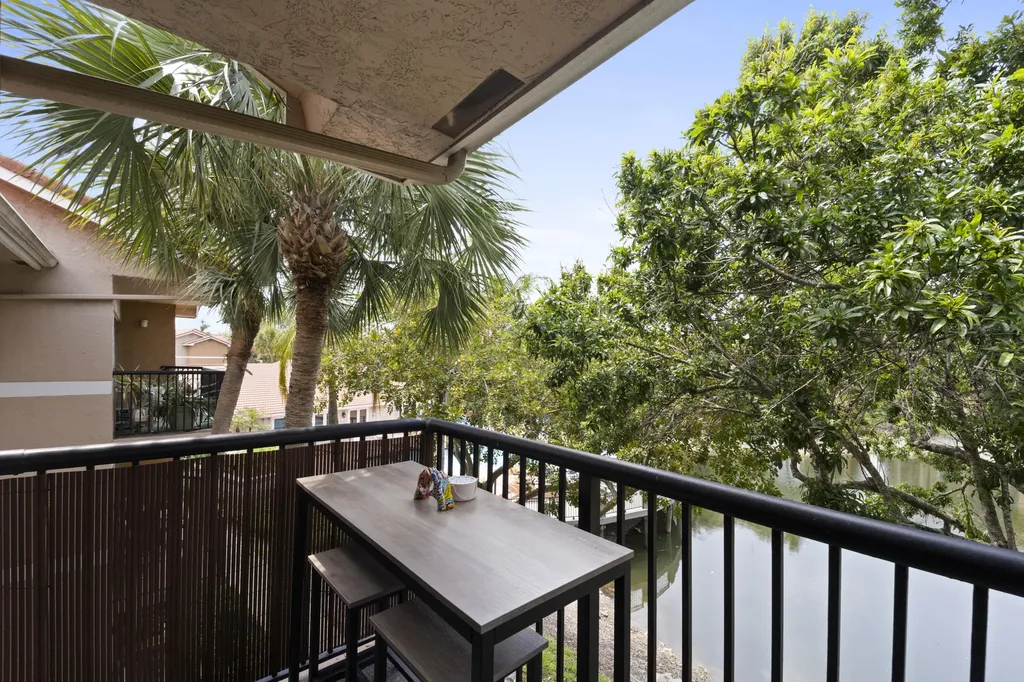 8851 Wiles Road Coral Springs FL 33067