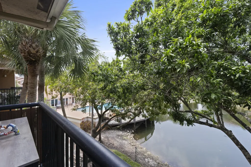 8851 Wiles Road Coral Springs FL 33067