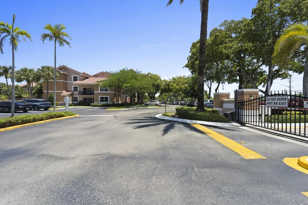 8851 Wiles Road Coral Springs FL 33067