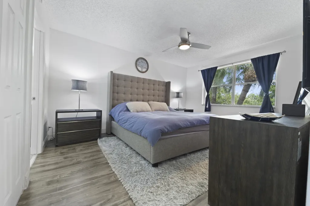8851 Wiles Road Coral Springs FL 33067