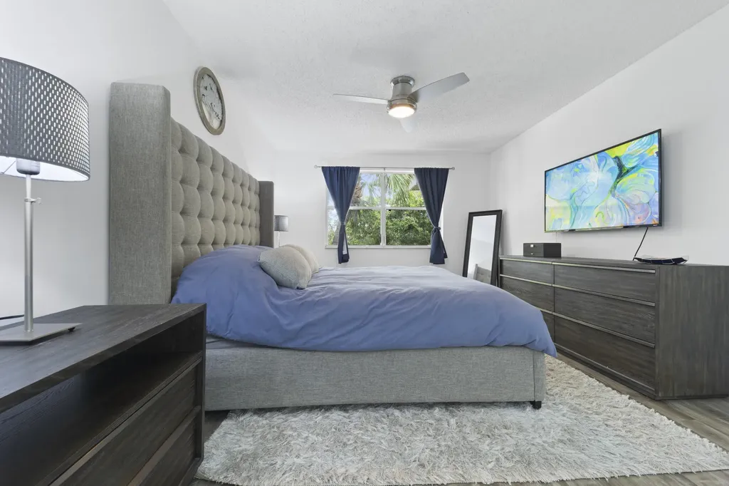 8851 Wiles Road Coral Springs FL 33067
