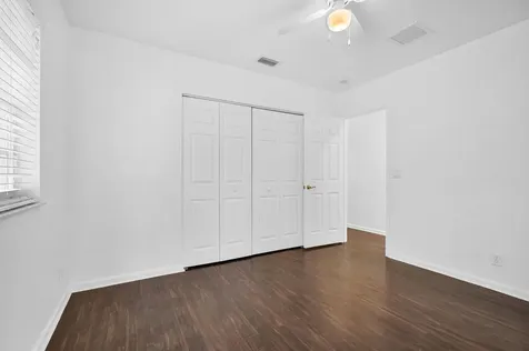 1427 NW 34th Way Lauderhill FL 33311