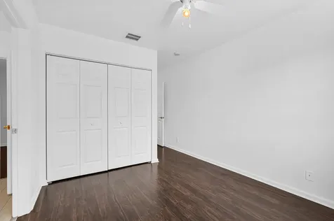 1427 NW 34th Way Lauderhill FL 33311