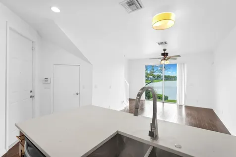 1427 NW 34th Way Lauderhill FL 33311