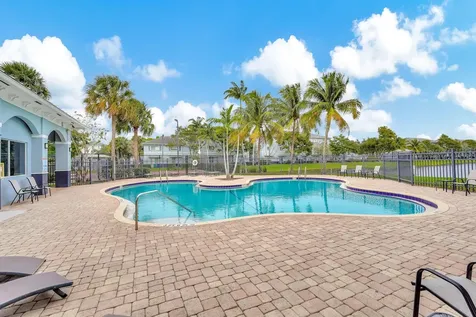 1427 NW 34th Way Lauderhill FL 33311
