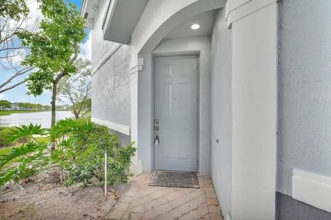 1427 NW 34th Way Lauderhill FL 33311