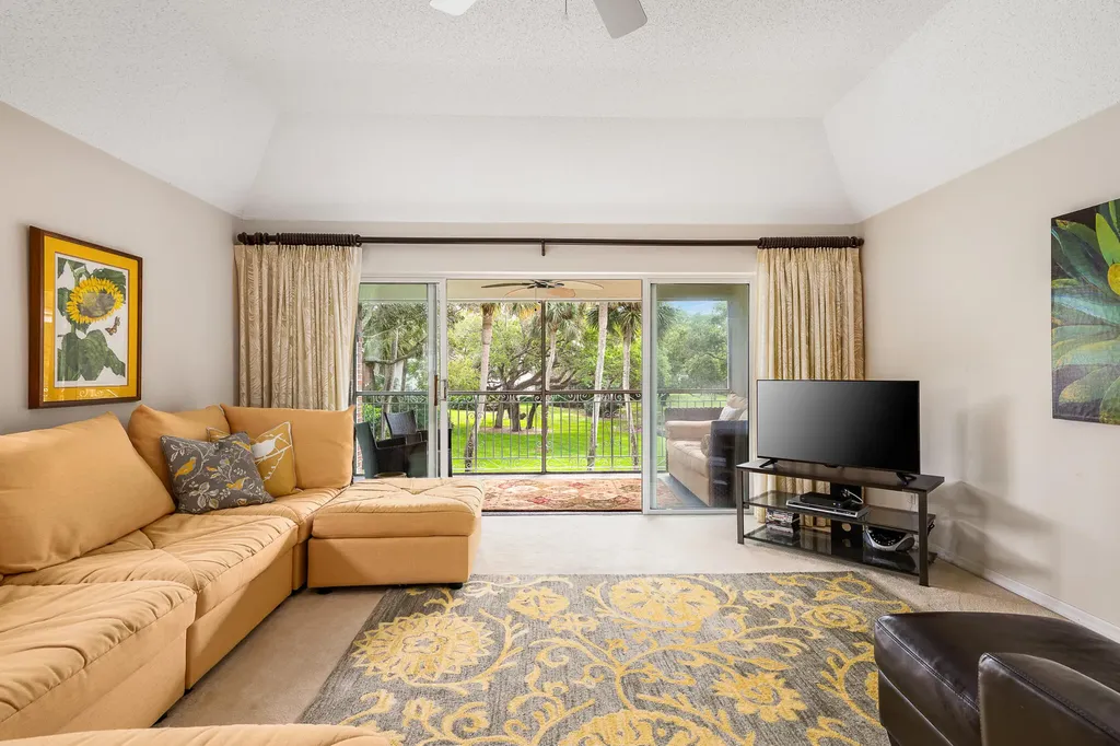 101 W Park Shores Circle Indian River Shores FL 32963